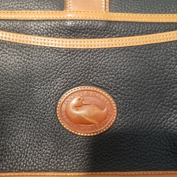 (SOLD!)Dooney & Bourke Vintage, AWL, Matching Crossbody Purse & Wallet Bundle - Picture 5 of 16